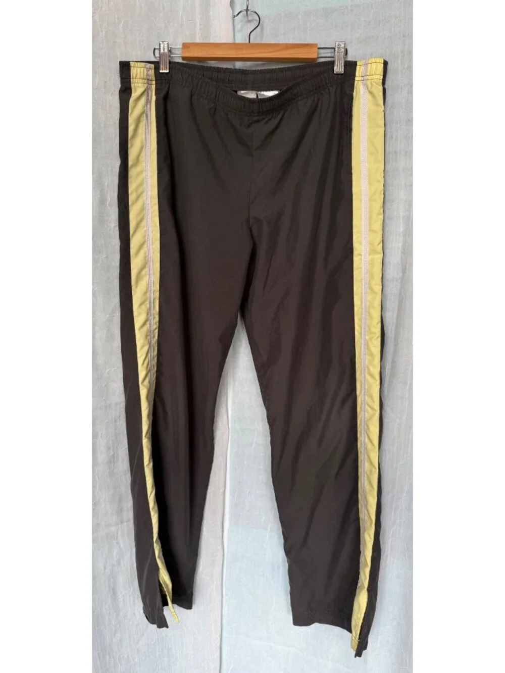 Vintage 90s Nike windbreaker track pants size L